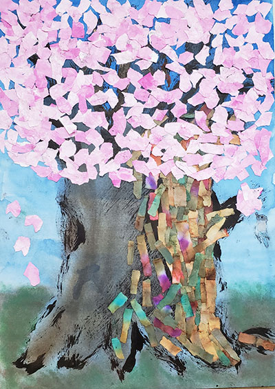 桜の蜜を吸うメジロ